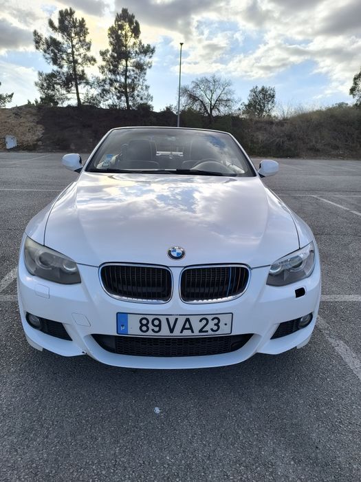 BMW 320 Cabriolet 2010 Pack M – Elegância, Desempenho e Estilo Desport