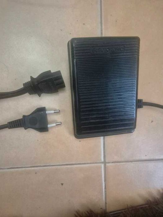 Pedal Controlador Speed KD-2902 + Cabo Tripolar Máquina de Costura