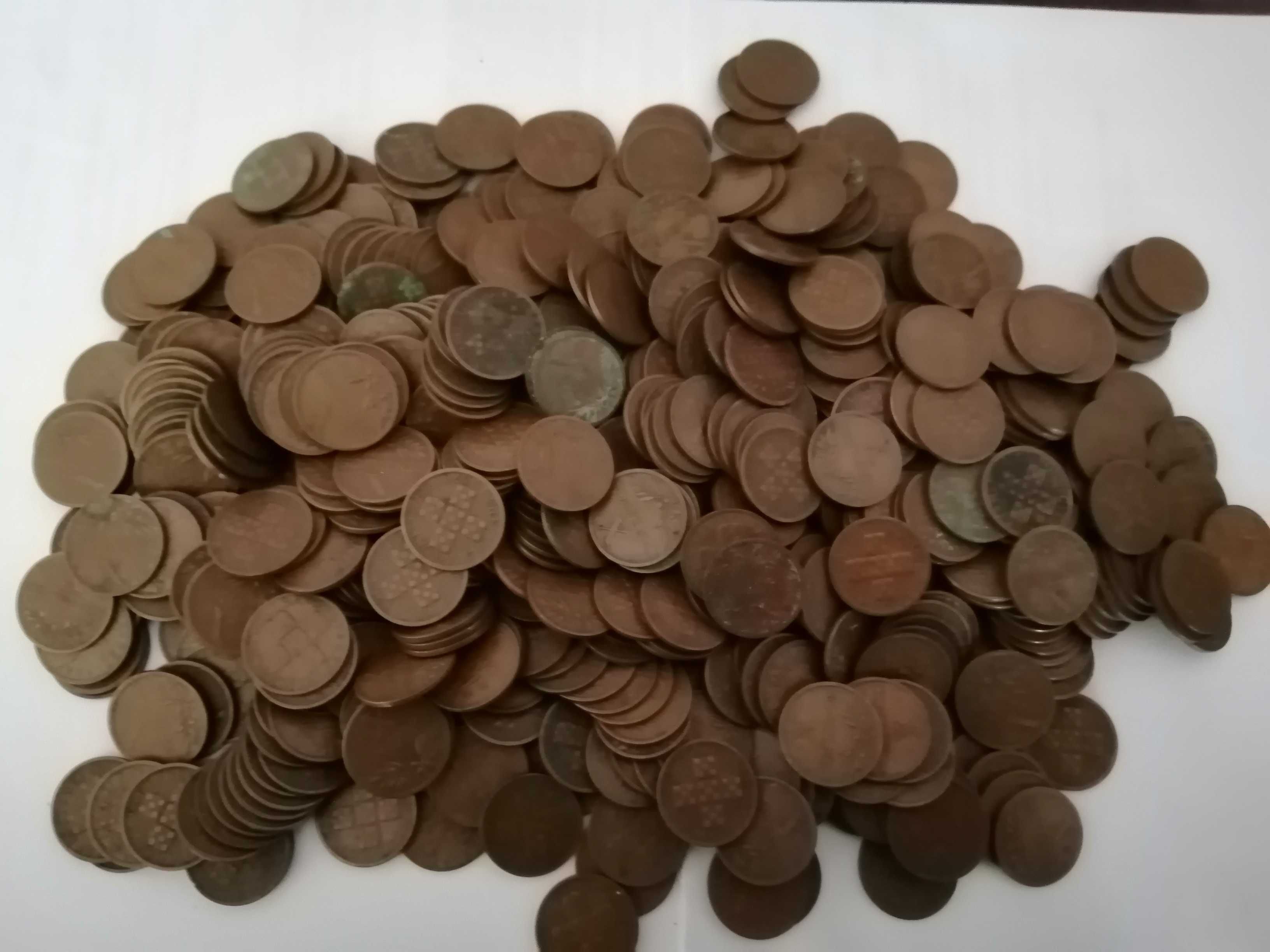 3 lotes com 1554 moedas de X centavos, bom preço.