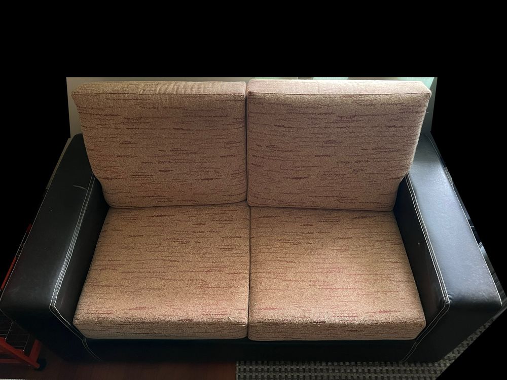 Conjunto 2 sofás (Sofá Cama 2 lugares + Sofá 2 lugares) + repousa pés
