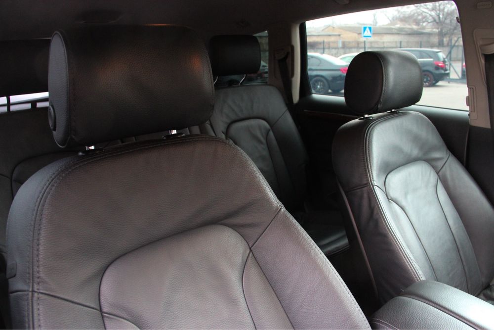 Продам Audi Q7 2013