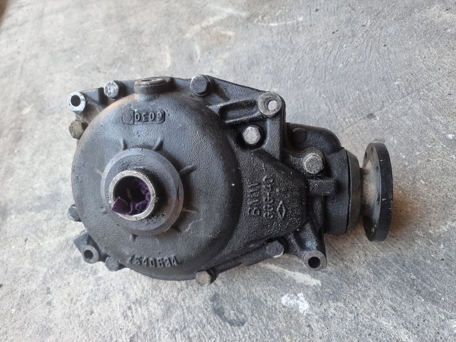 Редуктор Диференціал БМВ Х3 Е83 3.0D BMW X3 E83 Дифференциал Міст Мост