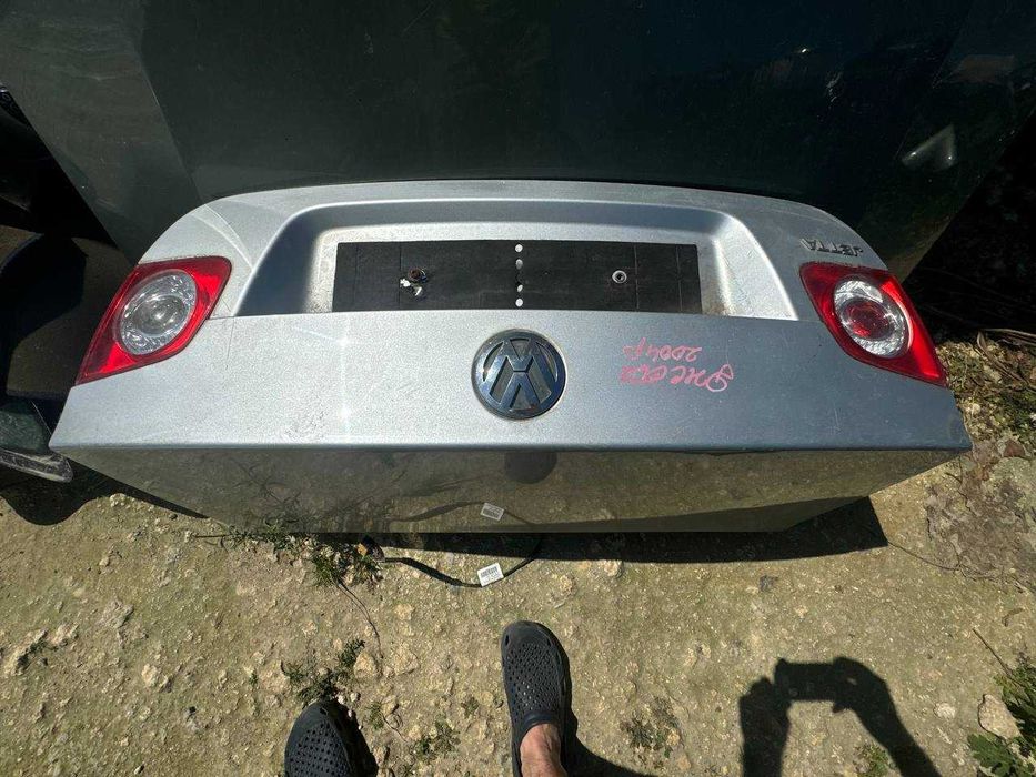 Кришка багажника до Volkswagen Jetta 2005-2010 (Седан)
