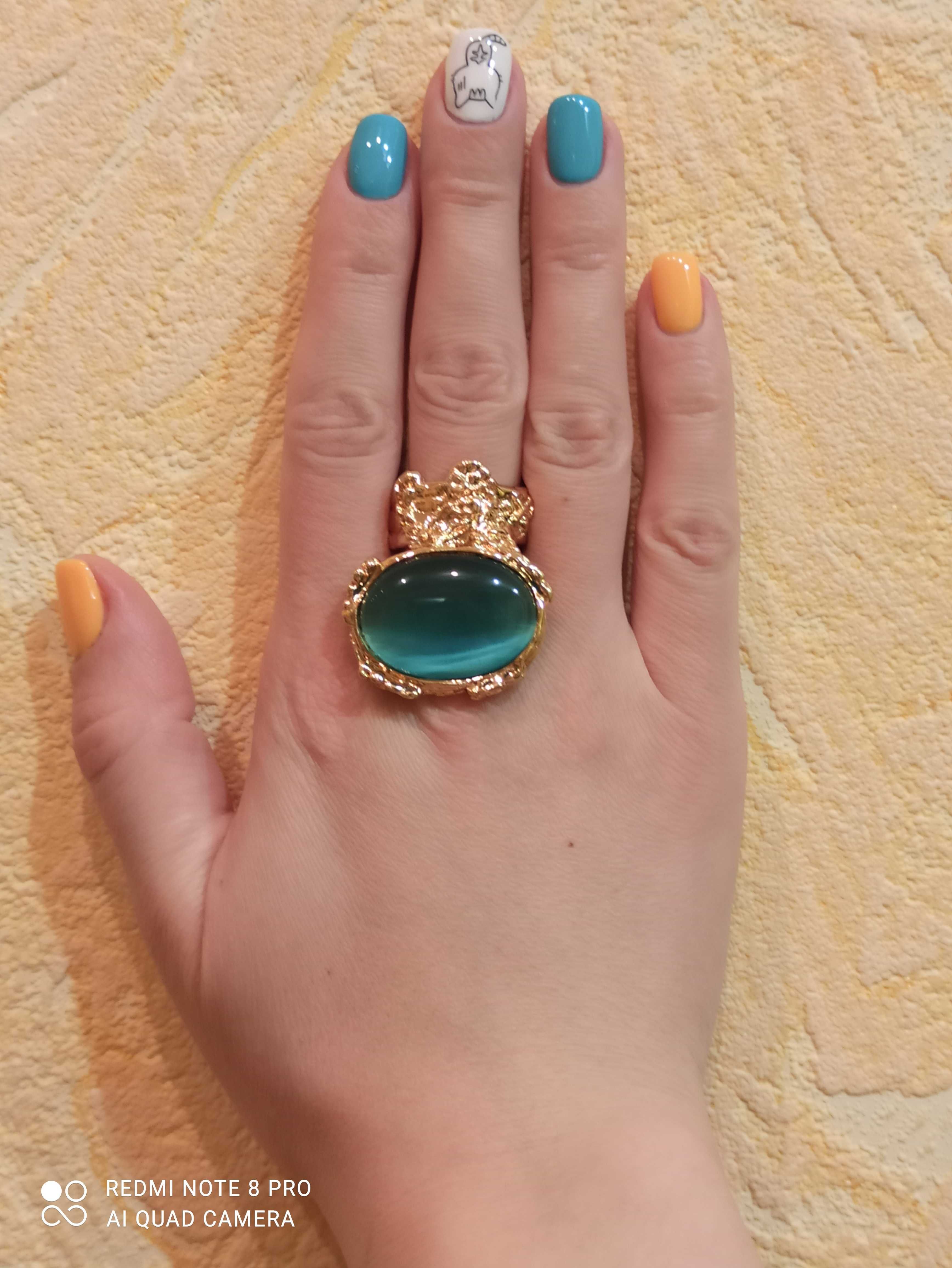 Кольцо, перстень в стиле Yves Saint Laurent Arty Oval Ring