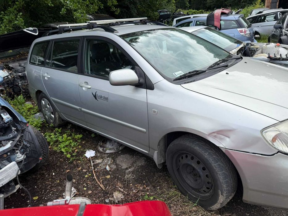 toyota corolla e12 kombi na części maska/błotnik/drzwi