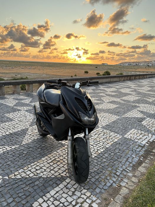 Vendo YAMAHA Aerox 70cc matricula branca