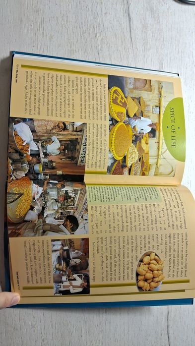 Книга англійською про Індію