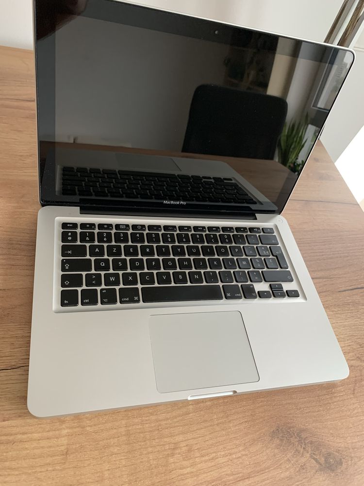 MacBook Pro (2010) 13,3” uszkodzony