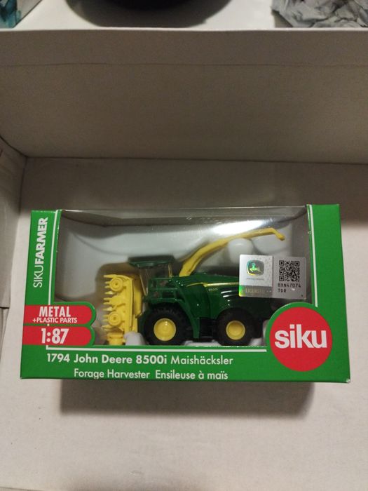 SIKU FARMER Model 1794 Kombajn John Deere 8500i