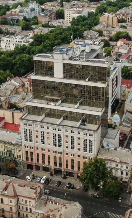 Красивая Фасадная 2х ком квартира в самом Центре Одессы! 18 Жемчужина!