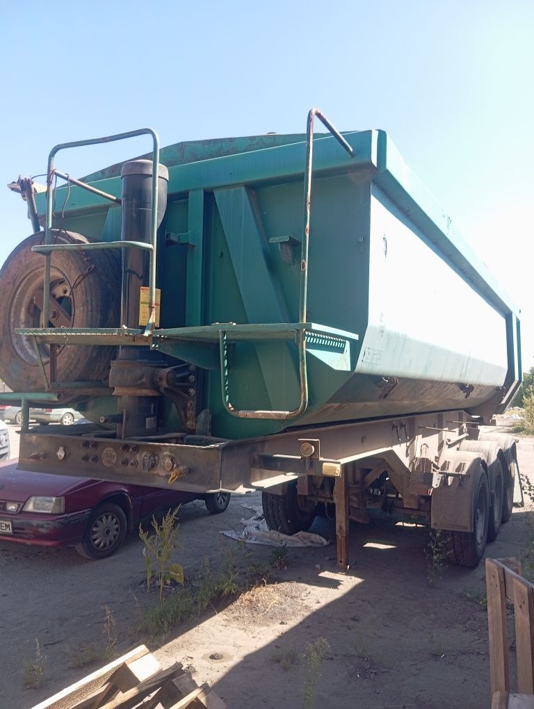 Продаж напівпричепів самоскид