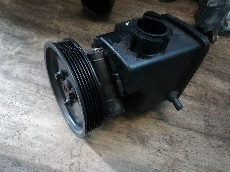 pompa wspomagania vito 2.2cdi w639 a0034667101