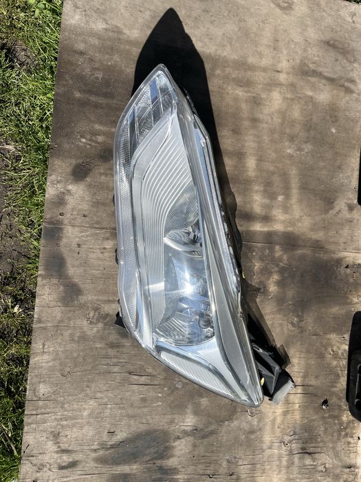 Lampa lewa przod ford c max mk2 lift