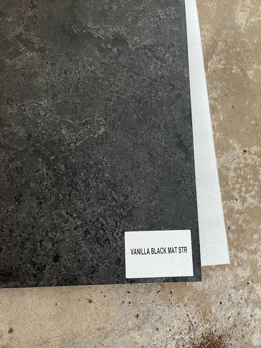 1200 PLN zamiast 2400 2 plytki gresowe Tubądzin 275x120