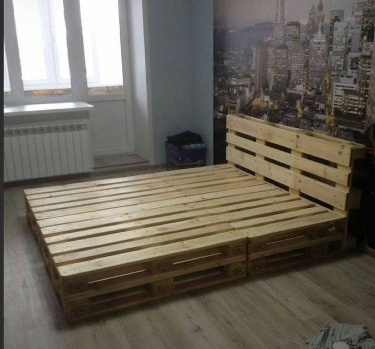 Ліжко з палет та меблі для спальні