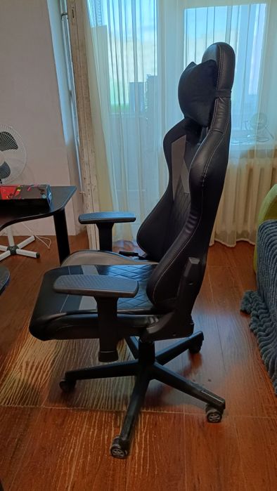 Кресло игровое..