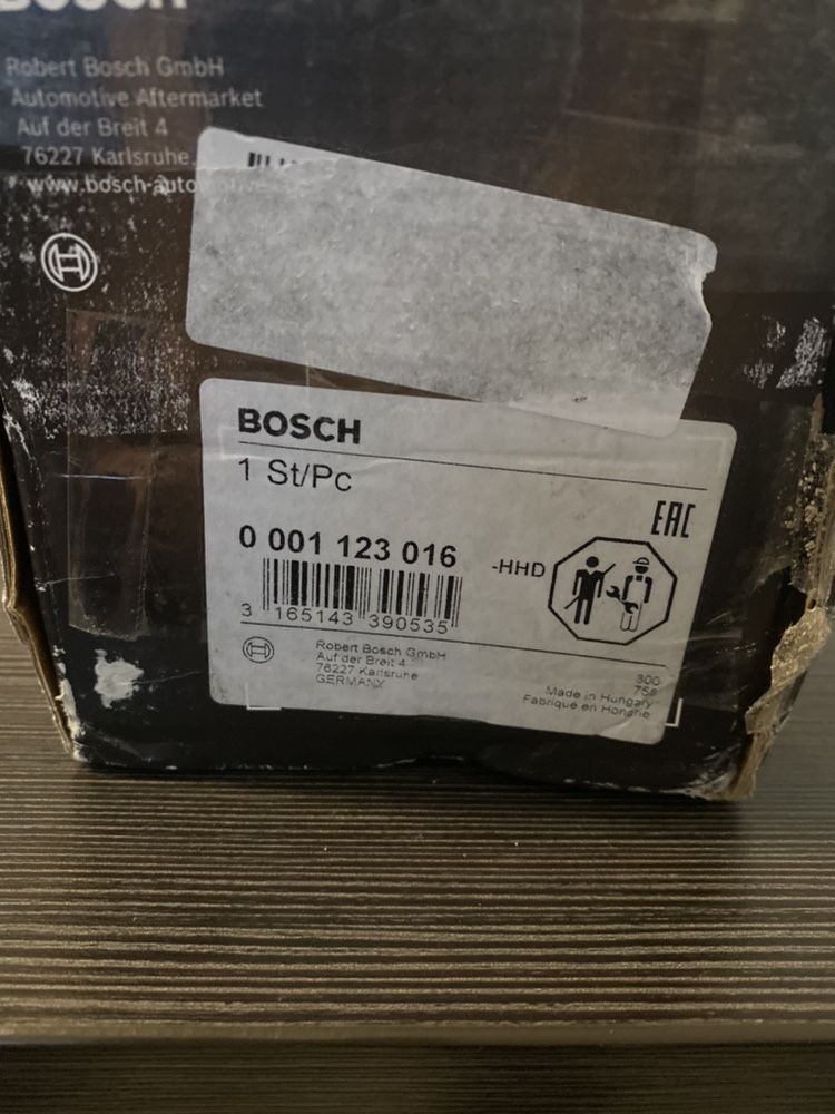 Rozrusznik  BOSCH Vw skoda seat audi passat golf Leon A3 TT toledo