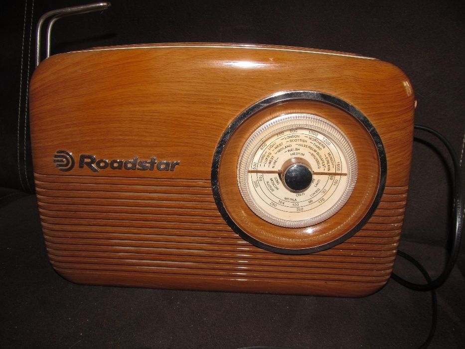 Radio Roadstar stylizowane