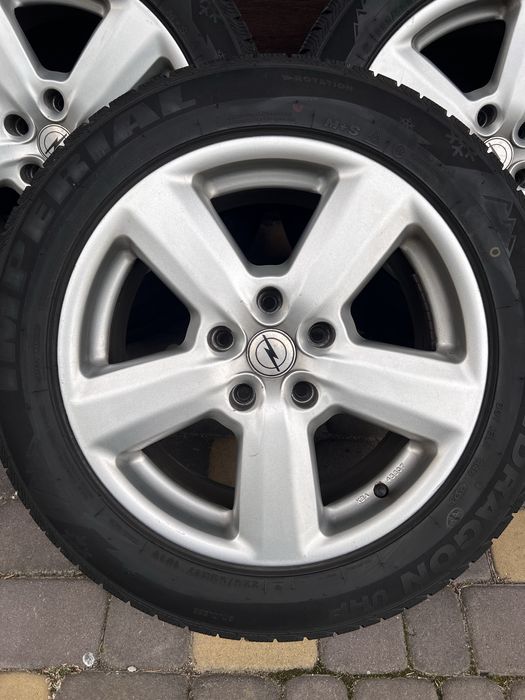 Felgi aluminiowe 17’ 5x120 z Oponami zimowymi rok prod 2023