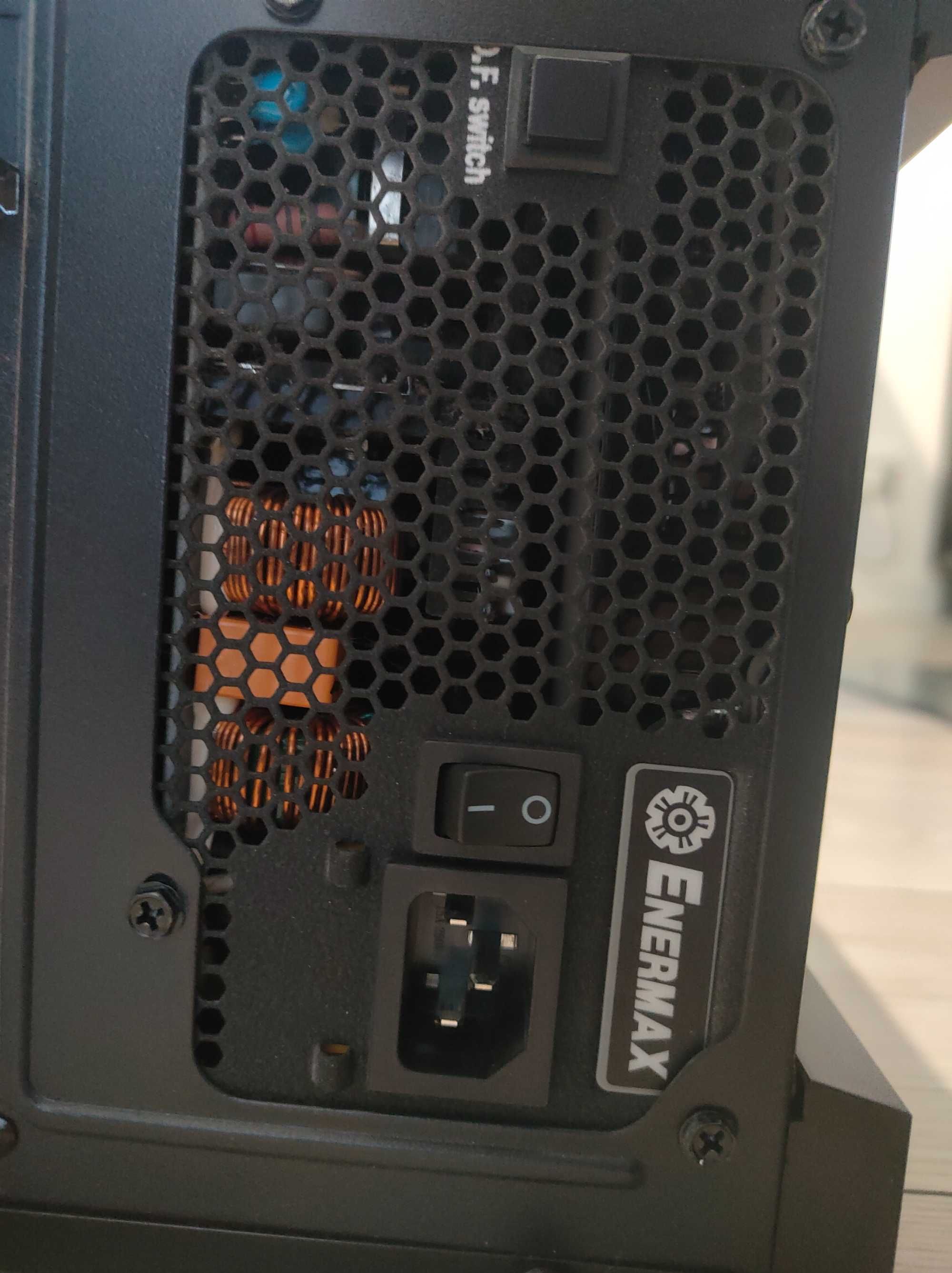 Komputer Gamingowy RTX3060 Ryzen 7 3800X 16gb ramu