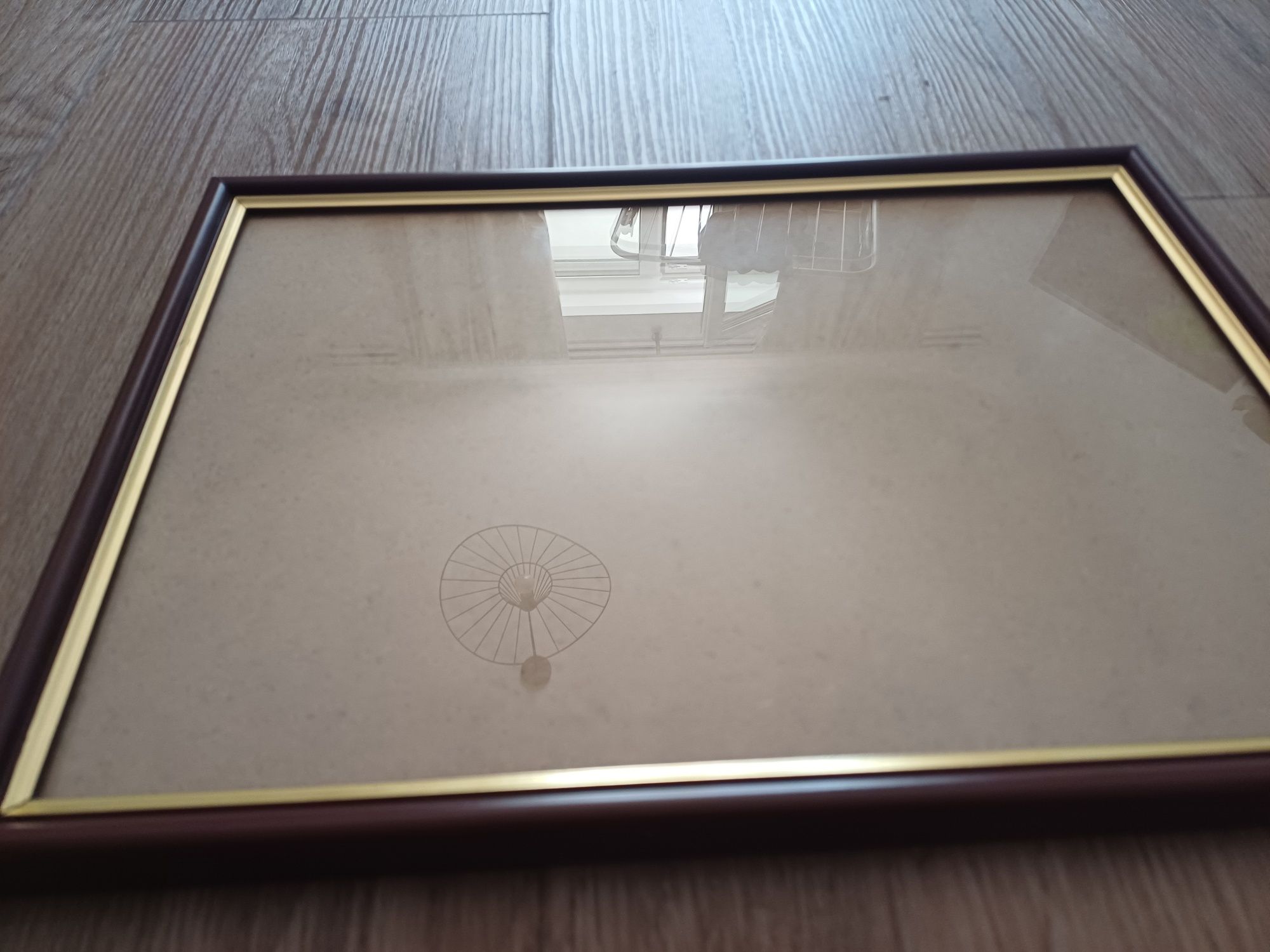 Drewniana ramka ze szklaną szybką 30x21cm