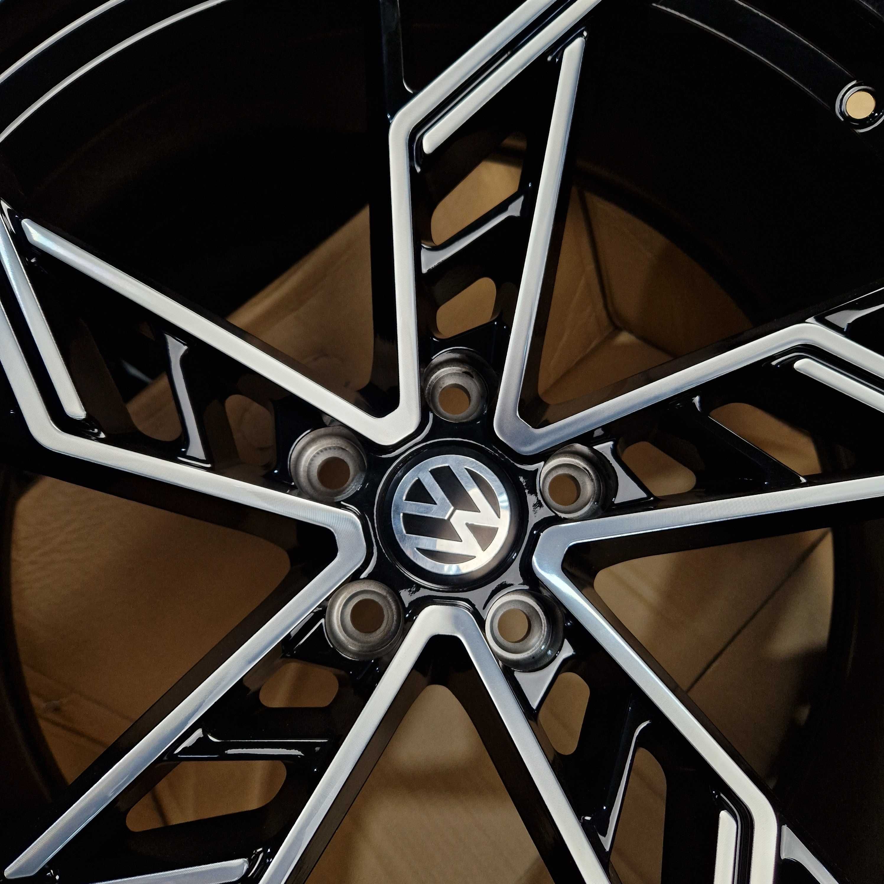 Диски На Авто R21 5x112 VW Touareg Audi Q7 SQ7 Q5 A6 A7 Porsche Macan