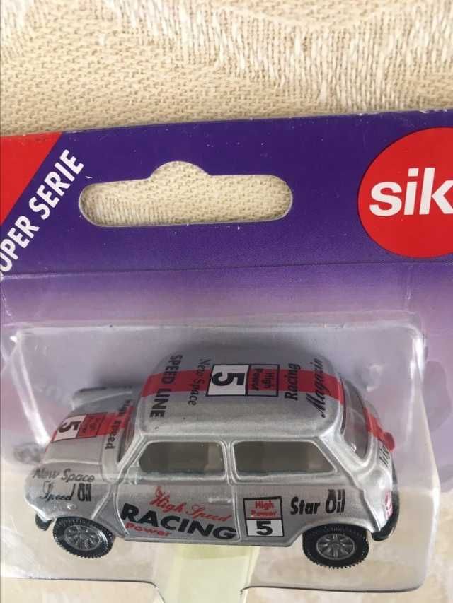 Siku - Rover Mini Cooper 1300 - Racing #5 - Esc.1/50 - como NOVO