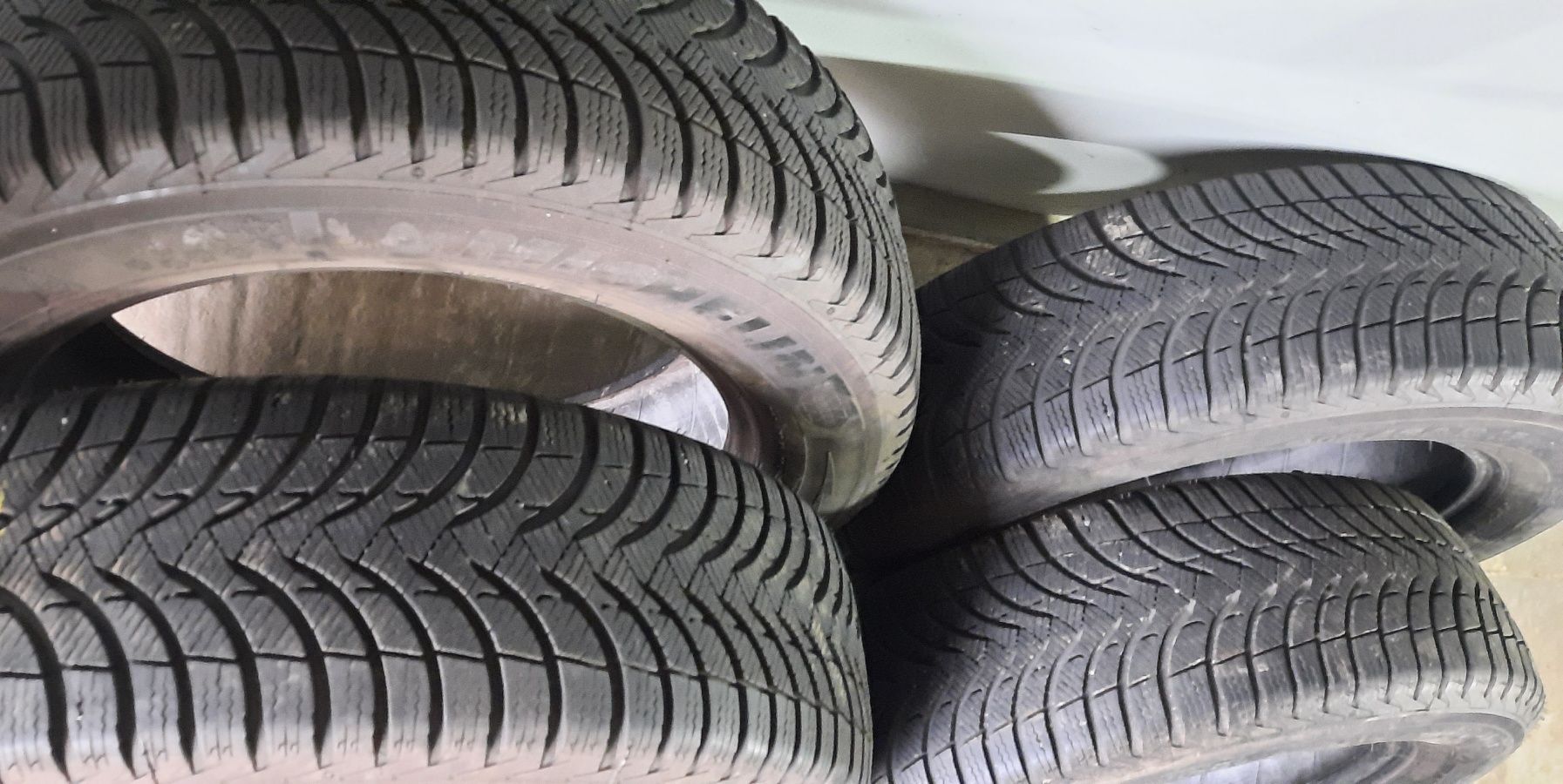 Шини Michelin 215/60/R17 зимові комплект 4шт