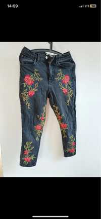 Spodnie jeansy TopShop w kwiaty M proste