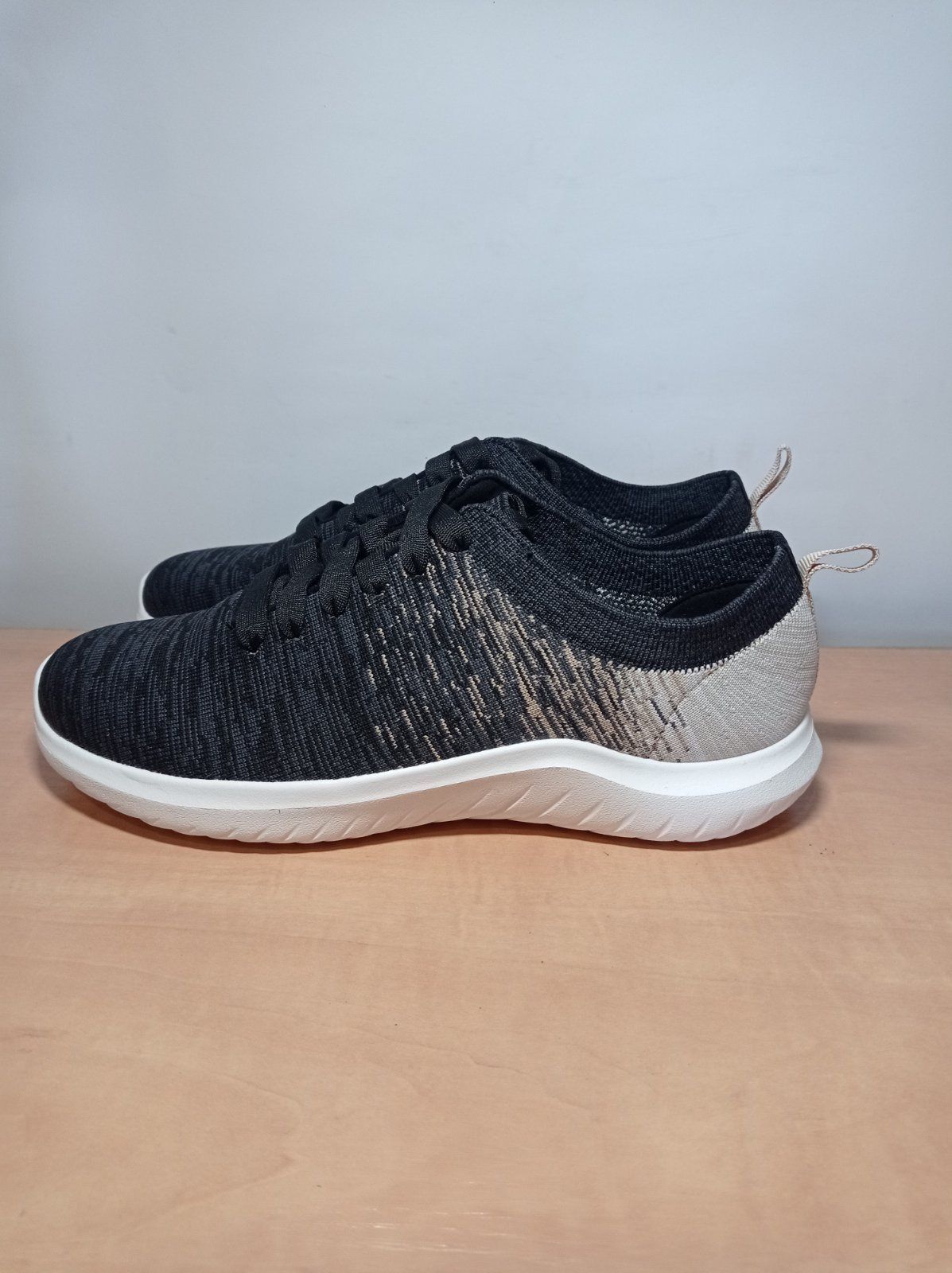 Кросівки Clarks Cloudsteppers 'Nova Glint'  39р.