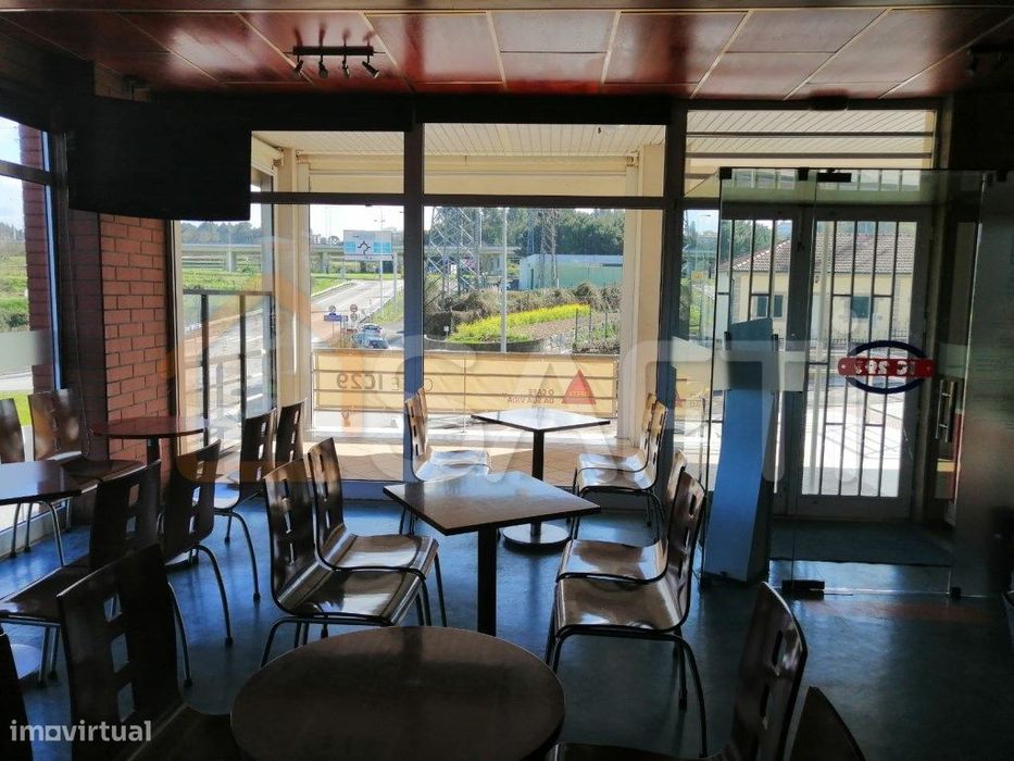 Gondomar - Café / Snack-Bar com esplanada