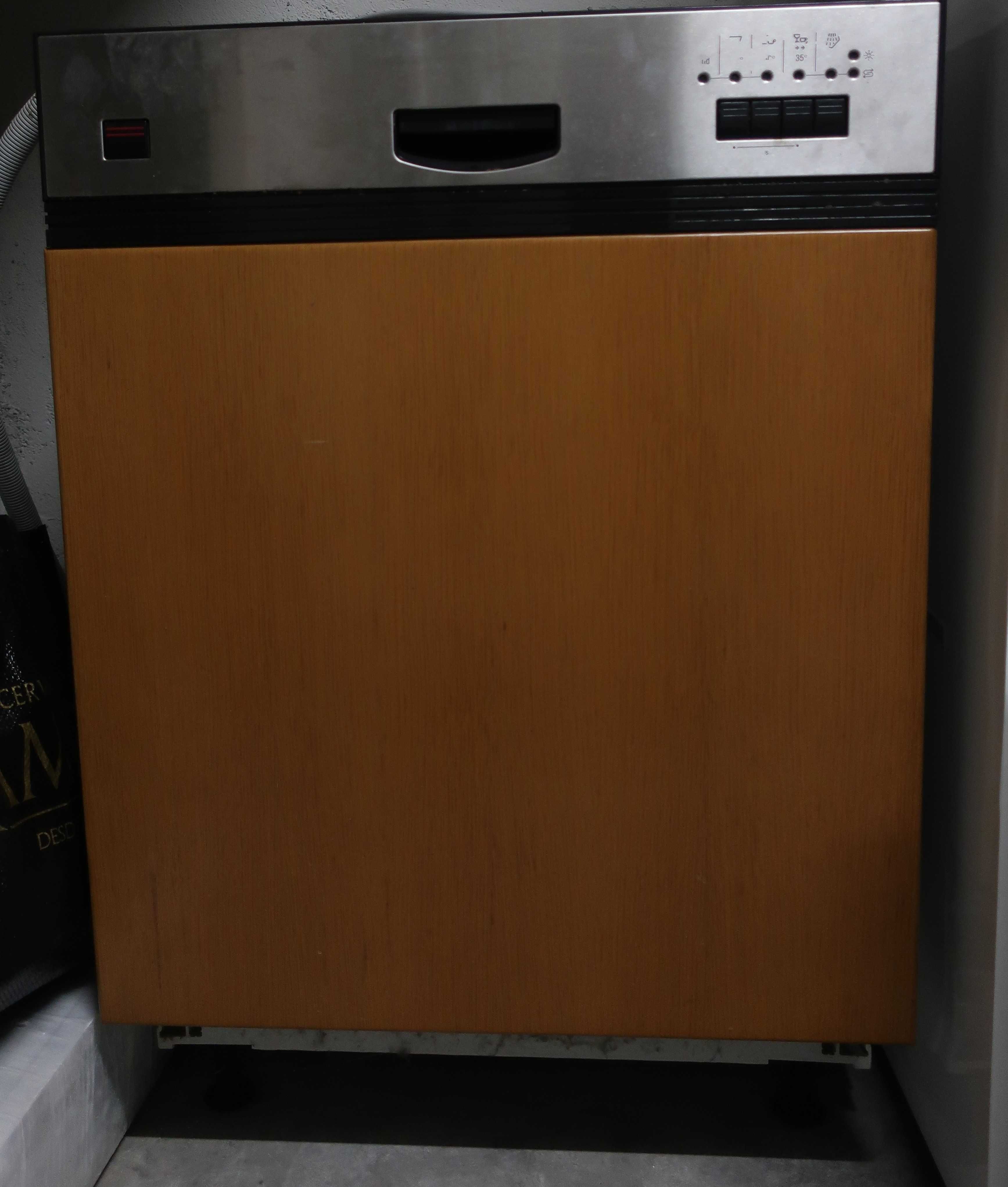 Máquina de lavar loiça encastrar Bosh
