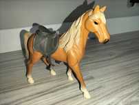 Konik z siodłem wys. 19 cm