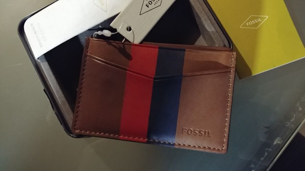 Etui na karty Fossil skóra naturalna 10/6.5 cm