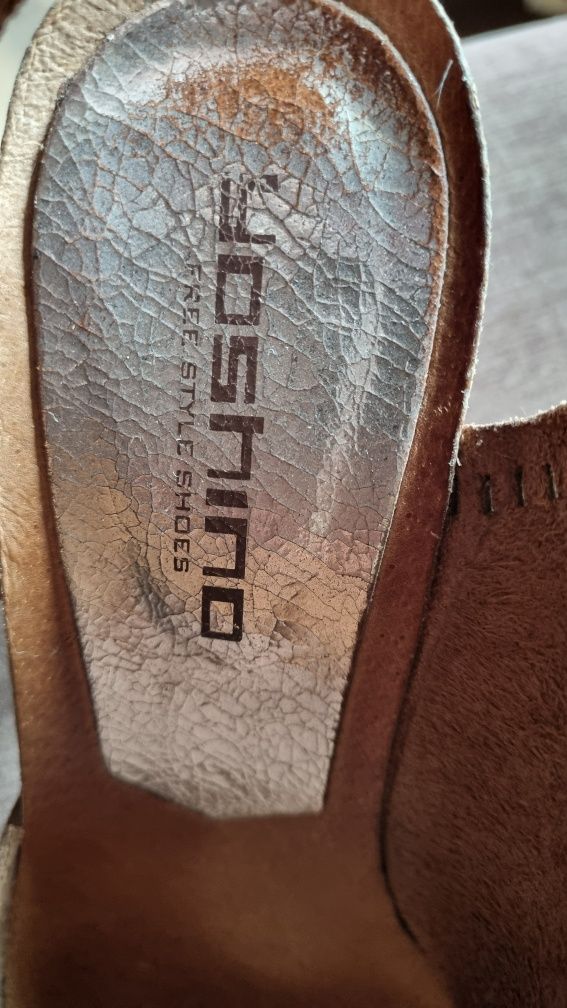 Buty damskie, rozmiar 38 (25 cm), na obcasie, złote