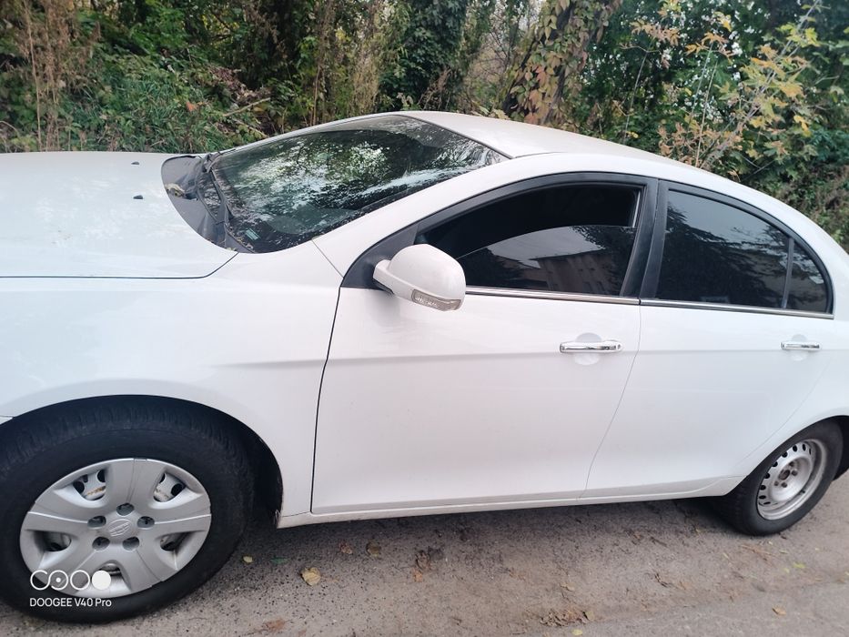 Продам джилі ес7