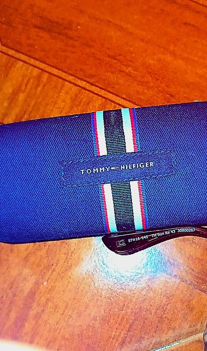 Óculos  de sol Tommy Hilfiger