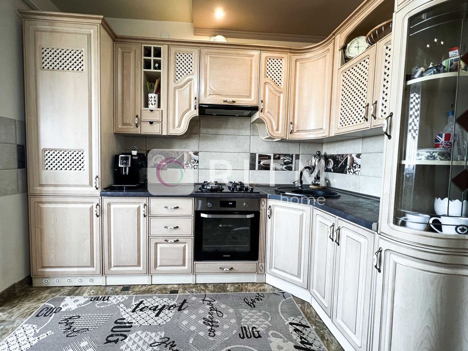 2-кімнатна квартира по вулиці Відродження