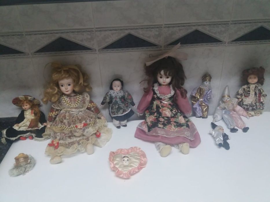Bonecas em porcelana