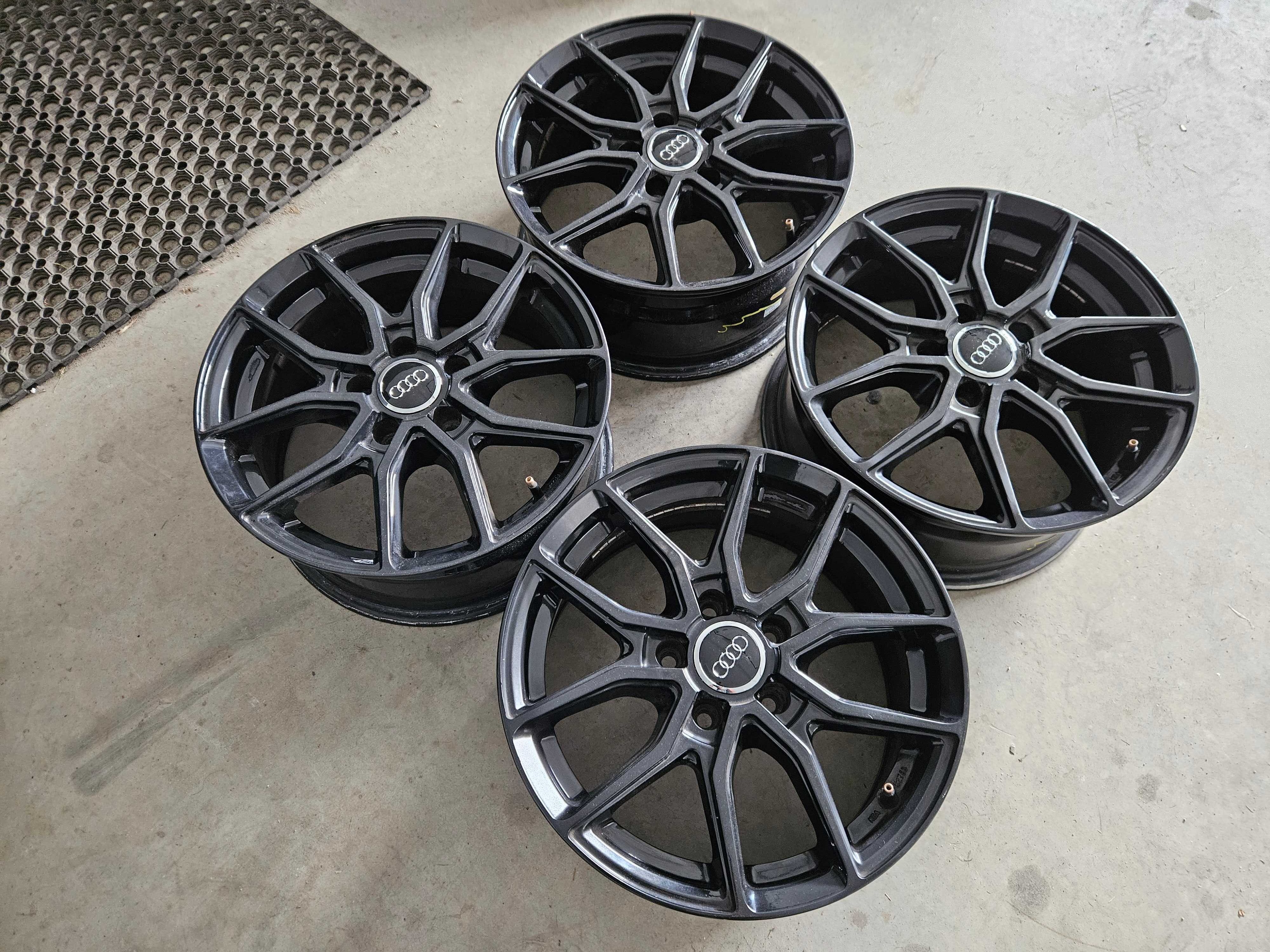 Alufelgi 16" Audi A3 8p 8v 8y A4 b6 b7 b8 b9 a6 c5 c6 q3 S-line 5x112