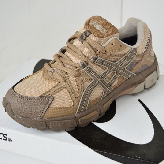 Зимние Кроссовки для девушек (36-41) Асикс коричневые новые зима-осень