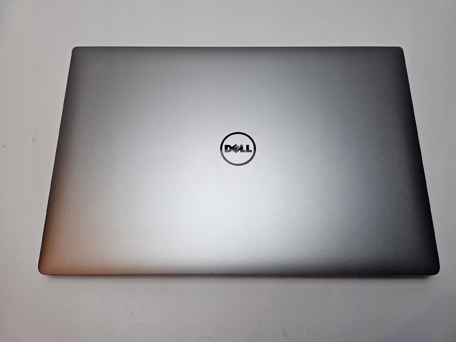 A466] Laptop Dell Precision 5520 i7-7820HQ 16GB 256 NVMe W11 bat