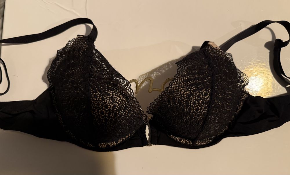 Biustonosz push up Esotiq 70 c stan idealny