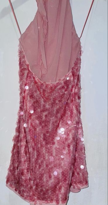 Vestido rosa com lantejoulas da ZARA