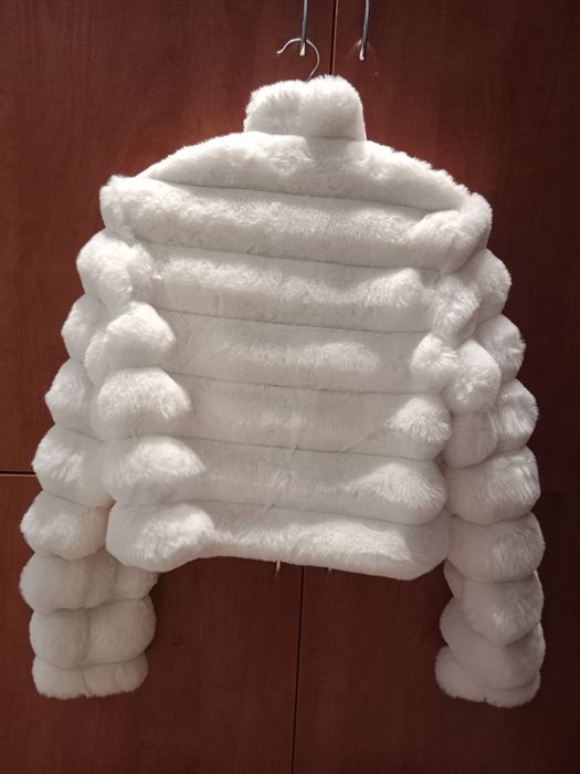 Futerko kolor ecru jeden raz założone