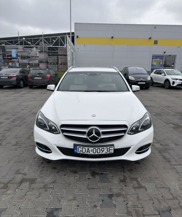 Mercedes-Benz Klasa E Mercedes E300 4matic kombi