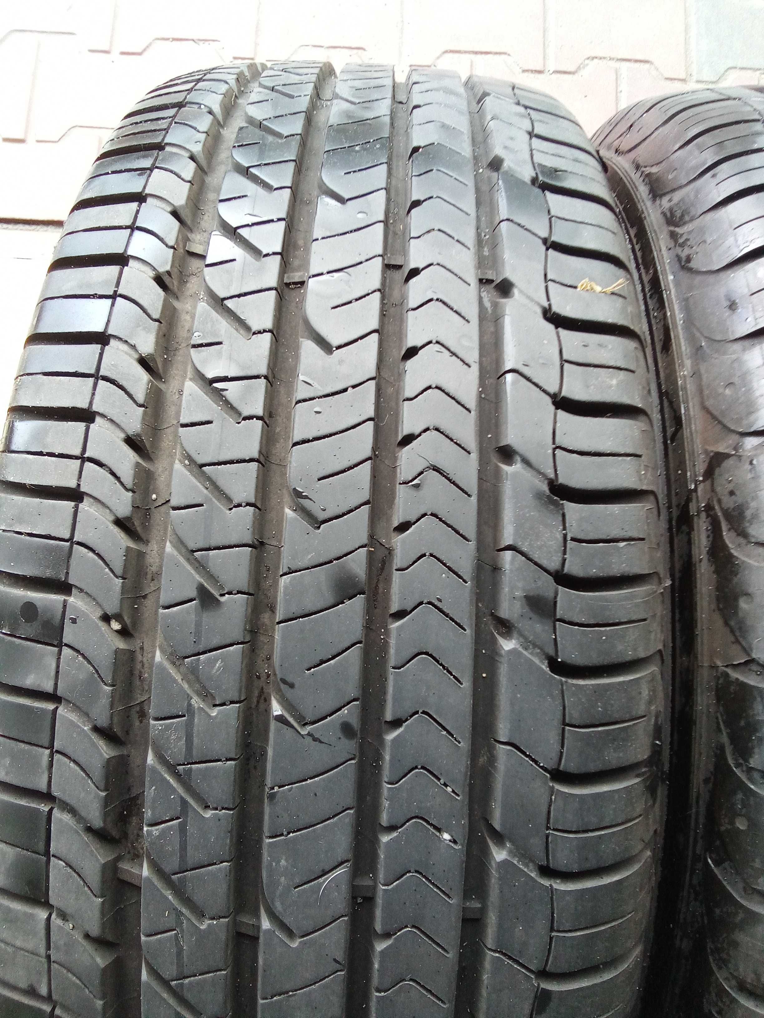 235/55 R17 99W Goodyear 23 rok