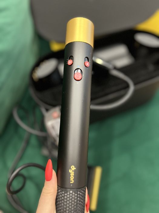 Фен-стайлер dyson