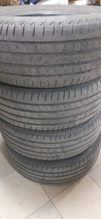 Продам літню резину р 19