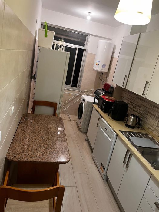 Arrendo quarto na amadora
